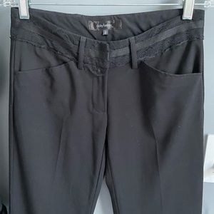 Daisy Fuentes size 2 black dress pants.